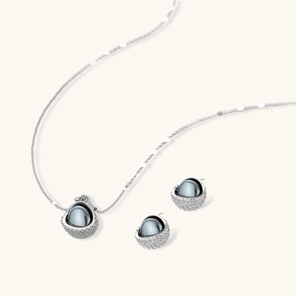 Lunar Pearl Set by Maison Arie